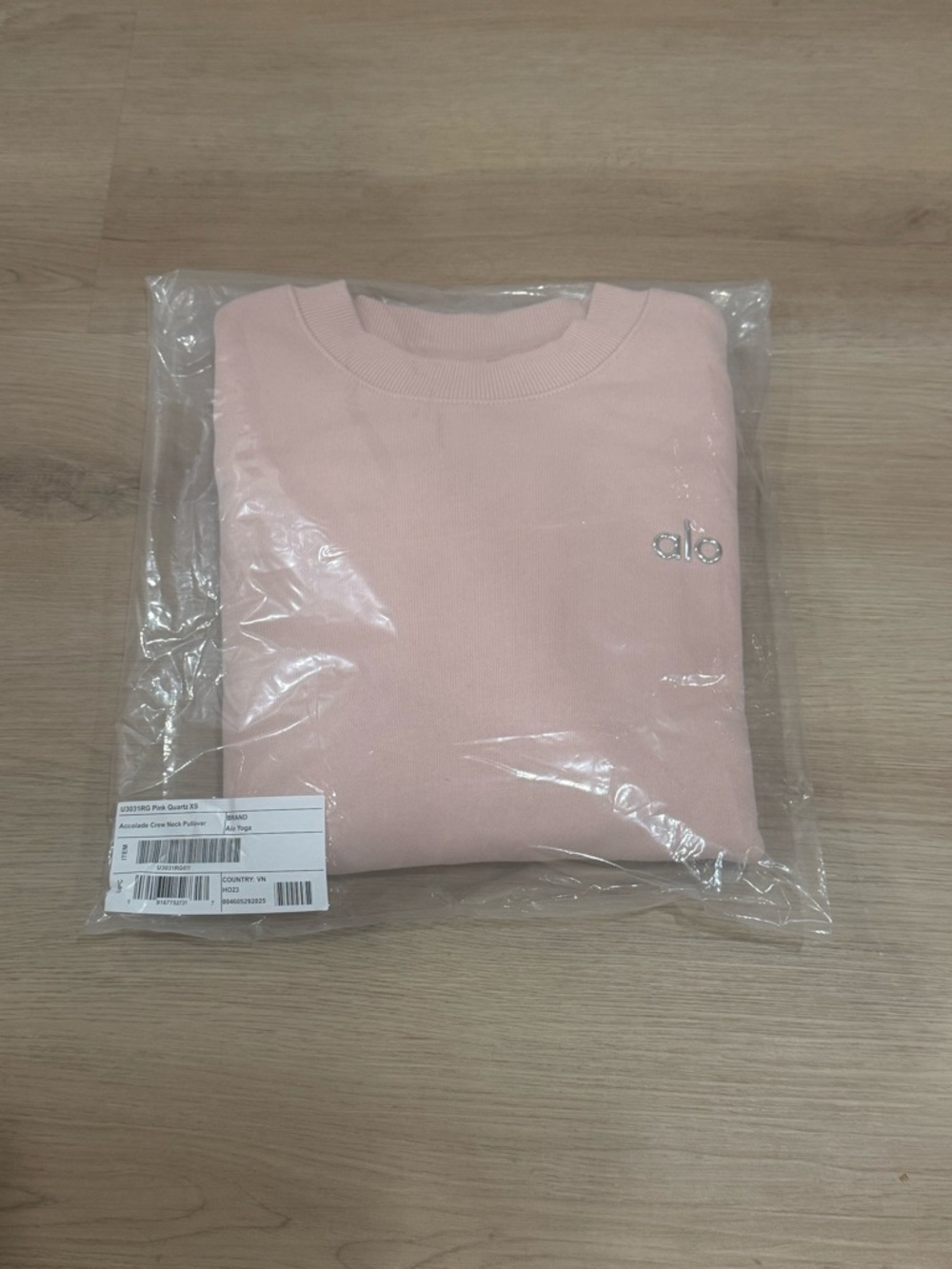 ALO Yoga Women Pink Quartz Crewneck Sweatshirt - Picture 4 of 9